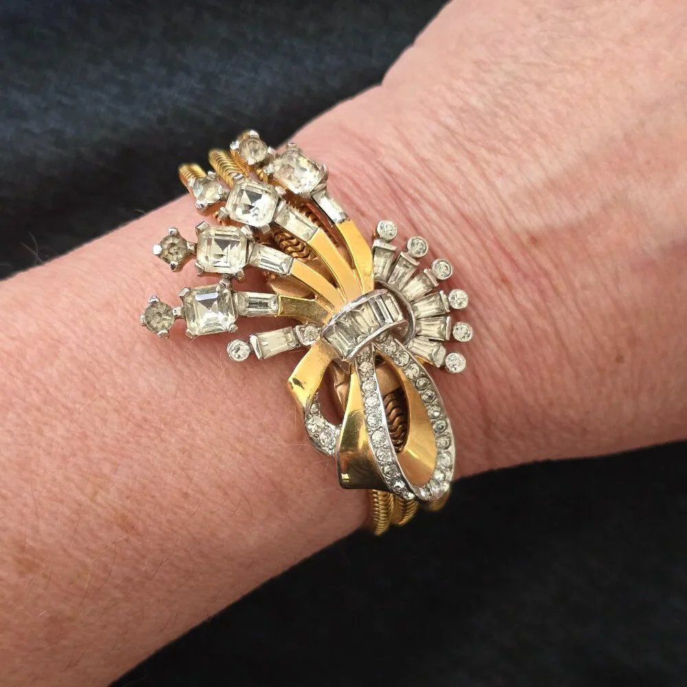 1940s Vintage Rhinestone Bracelet | Elegant Formal | Perfect Condition - Picture 1 of 3